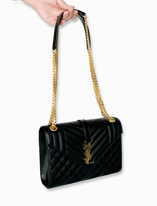 Noleggio borsa YSL Envelope – La prima follia